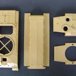 00323 | Trumpeter 1/35 British Challenger 2 (Iraq 2003) Main Battle Tank Scaled Plastic Model Kit -Trumpeter Sales Shop TRU 00323 54 1200x800 1