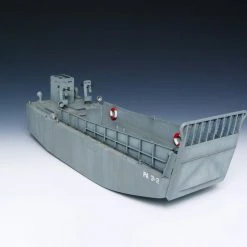 00347 | Trumpeter 1/35 USN WWII LCN 3 Vehicle Landing Craft Plastic Model Kit -Trumpeter Sales Shop TRU 00347 60 1200x800 1