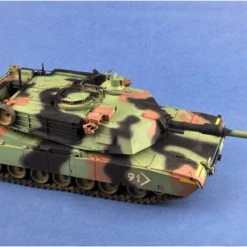 00926 | Trumpeter 1/16 U.S. Abrams M1A1 Aim Main Battle Tank Scaled Plastic Model Kit W/ Australian Decals -Trumpeter Sales Shop TRU 00926 63 1200x800 1
