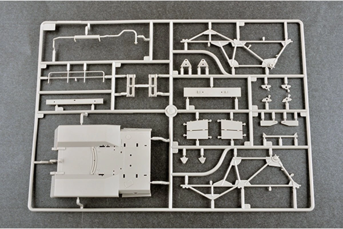 01075 | Trumpeter 1/35 Soviet 2B7 Multiple Rocket Launcher BM-13 NM Scaled Plastic Model Kit 9 01075 | Trumpeter 1/35 Soviet 2B7 Multiple Rocket Launcher BM-13 NM Scaled Plastic Model Kit - Image 7