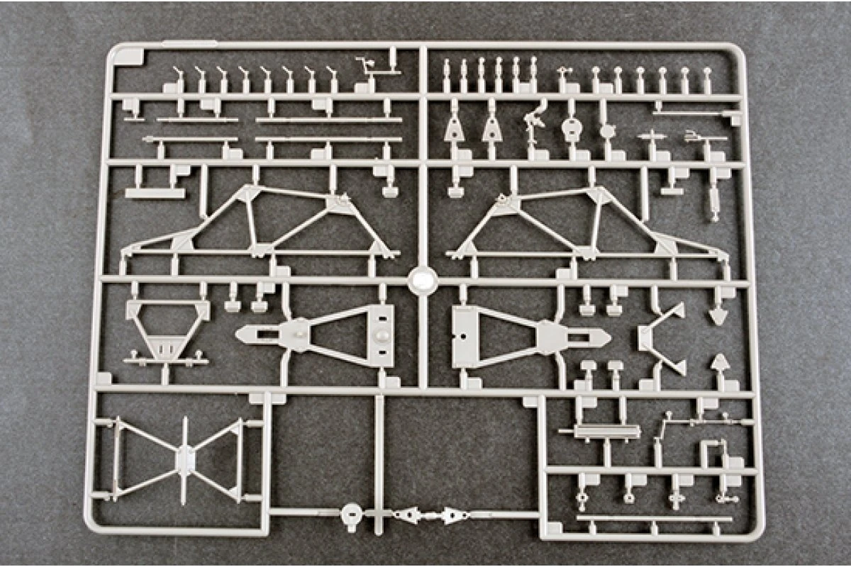 01075 | Trumpeter 1/35 Soviet 2B7 Multiple Rocket Launcher BM-13 NM Scaled Plastic Model Kit 11 01075 | Trumpeter 1/35 Soviet 2B7 Multiple Rocket Launcher BM-13 NM Scaled Plastic Model Kit - Image 9
