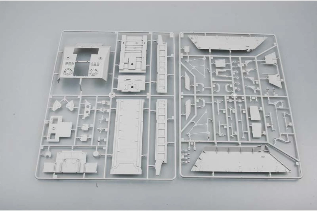 Trumpeter 01540 | Tamiya 1/35 German Geschutzwagen VI 21CM Msr 18 (sf) Self-Propelled Gun Scaled Plastic Model Kit 4 Trumpeter 01540 | Tamiya 1/35 German Geschutzwagen VI 21CM Msr 18 (sf) Self-Propelled Gun Scaled Plastic Model Kit - Image 2