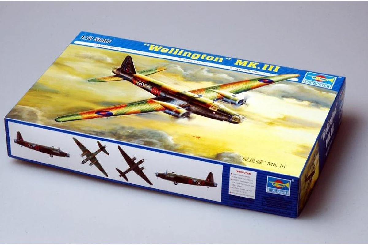 01627 | Trumpeter 1/72 British Wellington Mk. III Bomber Scaled Plastic Model Kit 5 01627 | Trumpeter 1/72 British Wellington Mk. III Bomber Scaled Plastic Model Kit - Image 3