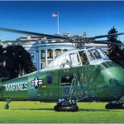 02885 | Trumpeter 1/48 USAF VH-34D "Marine One" Helicopter Scaled Plastic Model Kit