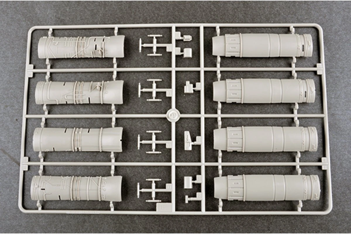 03221 | Trumpeter 1/32 USAF F-100C Super Sabre Fighter Jet Scaled Plastic Model Kit 19 03221 | Trumpeter 1/32 USAF F-100C Super Sabre Fighter Jet Scaled Plastic Model Kit - Image 17