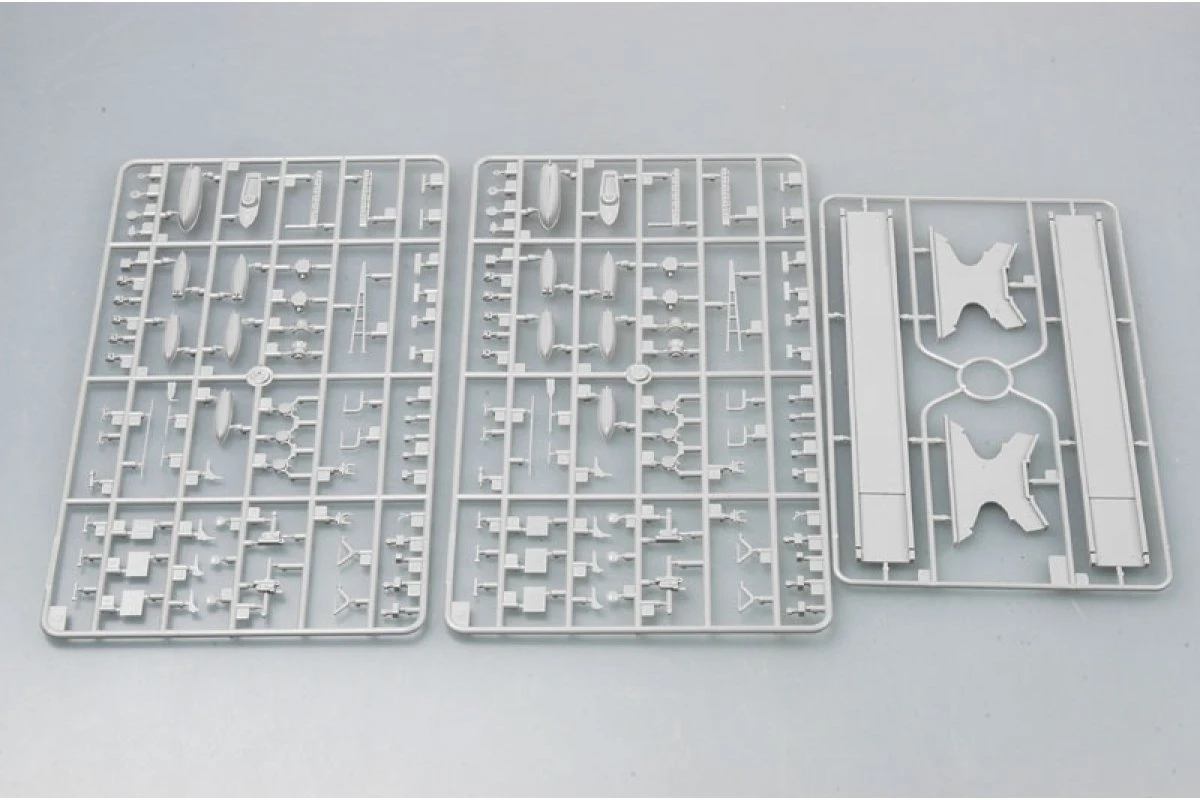 05316 | Trumpeter 1/350 German Pocket Battleship (Panzer Schiff) Admiral Graf Spee Battleship Plastic Model Kit 6 05316 | Trumpeter 1/350 German Pocket Battleship (Panzer Schiff) Admiral Graf Spee Battleship Plastic Model Kit - Image 4