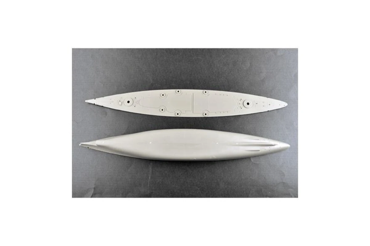 05359 | Trumpeter 1/350 German Tirpitz Battleship Scaled Plastic Model Kit 9 05359 | Trumpeter 1/350 German Tirpitz Battleship Scaled Plastic Model Kit - Image 7