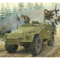 05517 | Trumpeter 1/35 Russian BTR-40 Armoured Personnel Carrie Scaled Plastic Model Kit