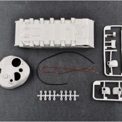 05598 | Trumpeter 1/35 Russian T-72b Main Battle Tank Scaled Plastic Model Kit -Trumpeter Sales Shop TRU 05598 69 1200x800 1