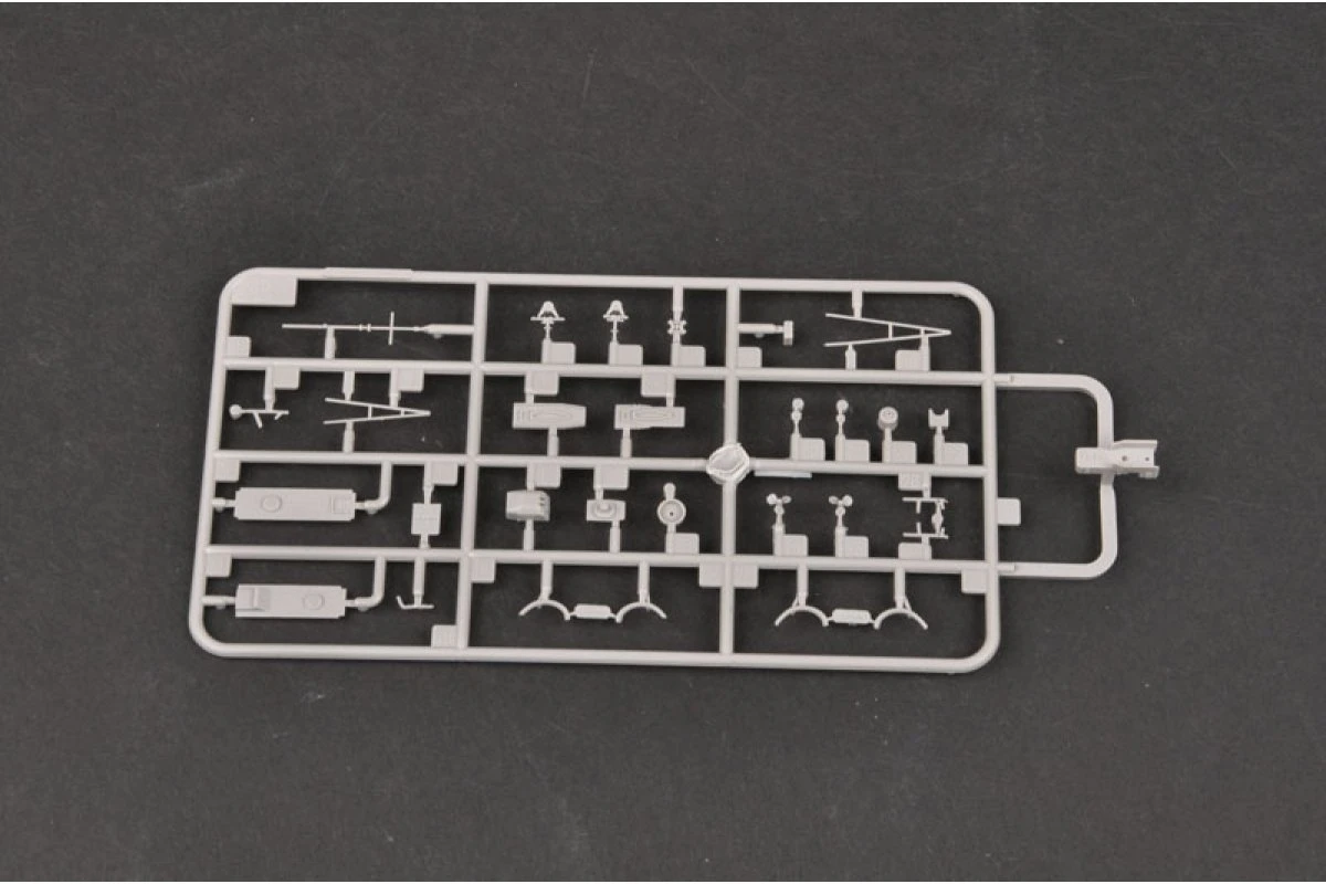 05789 | Trumpeter 1/700 German Zerstorer Z-43 1944 Destroyer Plastic Model Kit 9 05789 | Trumpeter 1/700 German Zerstorer Z-43 1944 Destroyer Plastic Model Kit - Image 7