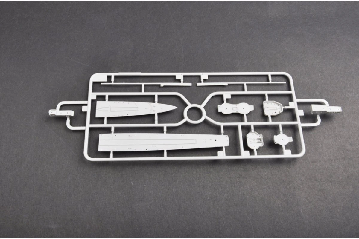 05792 | Trumpeter 1/700 Zerstorer Z-21 1940 Destroyer Plastic Model Kit 3 05792 | Trumpeter 1/700 Zerstorer Z-21 1940 Destroyer Plastic Model Kit