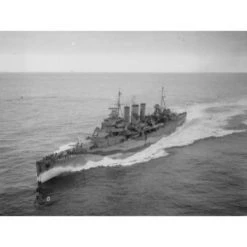 06735 | Trumpeter 1/700 HMS Kent Scaled Plastic Model Kit -Trumpeter Sales Shop TRU 06735 4 1200x800 1