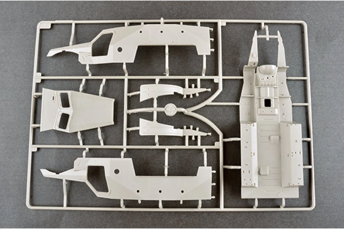 09574 | Trumpeter 1/35 Soviet BTR-152K1 APC Scaled Plastic Model Kit 13 09574 | Trumpeter 1/35 Soviet BTR-152K1 APC Scaled Plastic Model Kit - Image 11